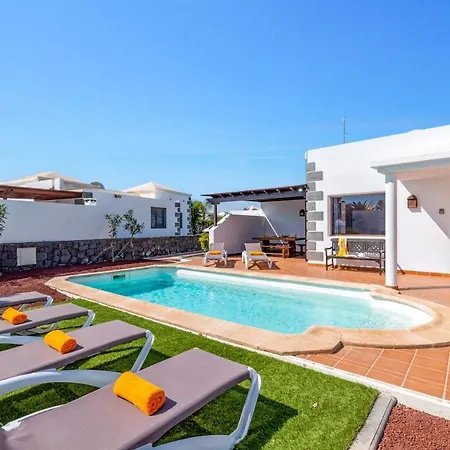 Villa Elly By